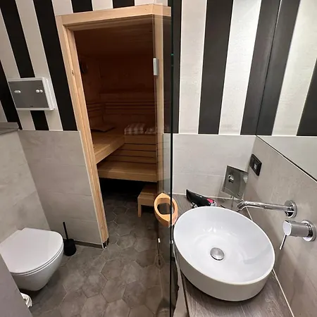 4hafenzeiten - Nie5 Alte Liebe ティメンドルファー・シュトラント